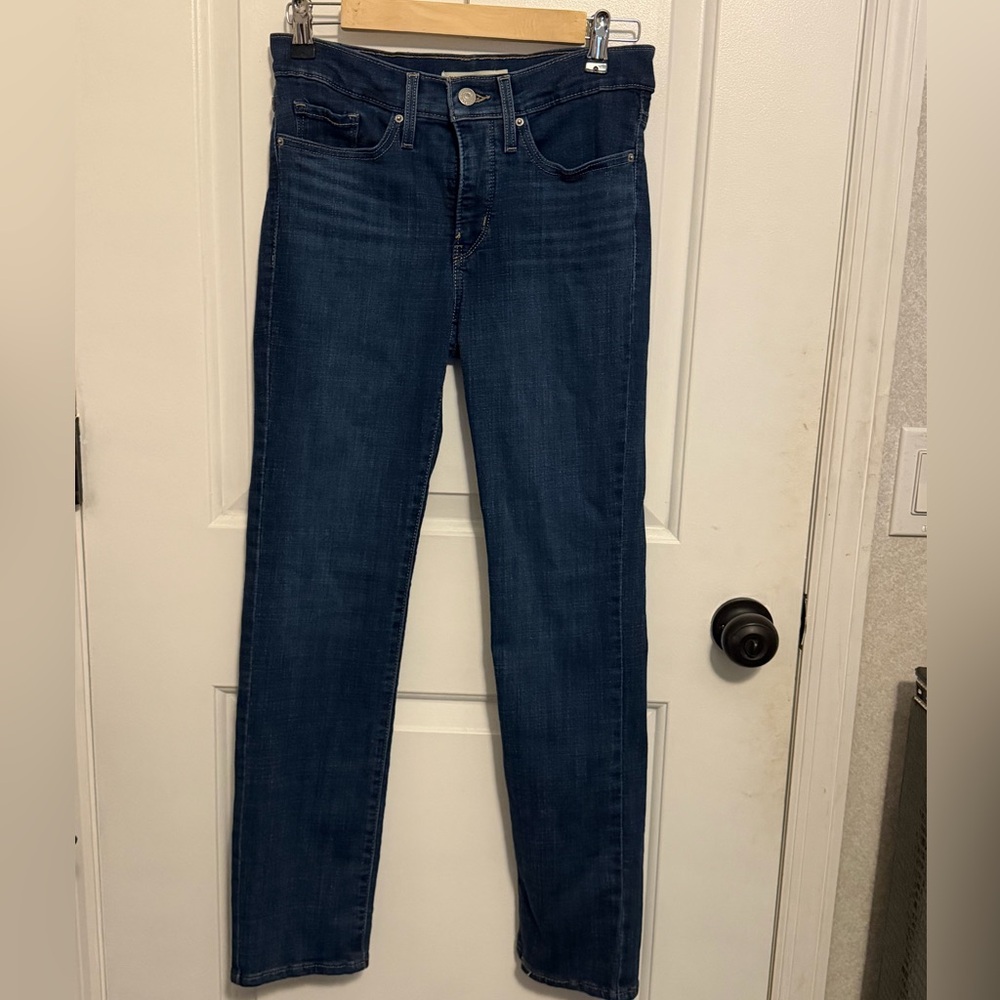 Classic Blue Levi Women's Jeans